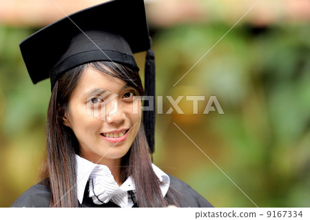 asian girl graduation 9167334