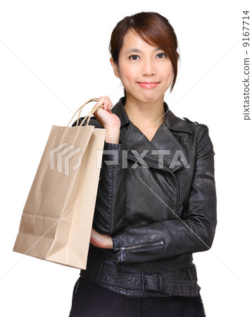 woman with shopping paper bag 9167714