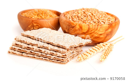 crispbread with wheat grain. 9170058