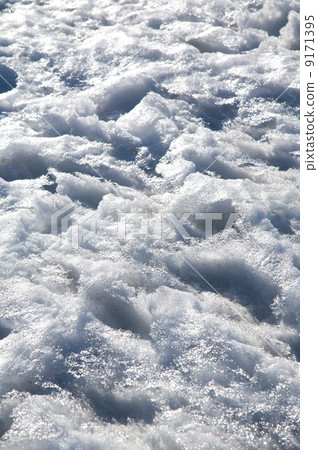 waves on snow 9171395