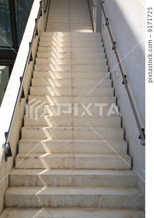 white stone stairs 9171725
