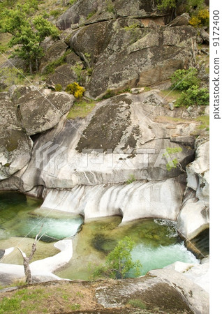river on great rocks river on great rocks 9172400