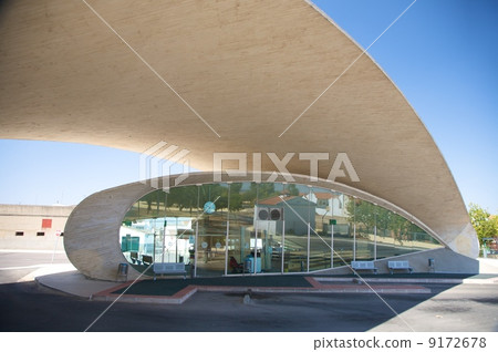 halt bus station 9172678