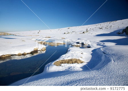 curve river at snow mountain 9172775