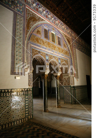 seville royal palace arch seville royal palace arch 9173339