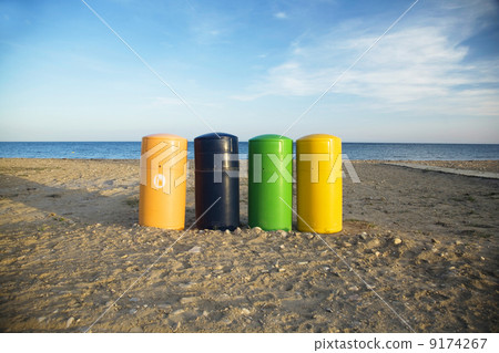 garbage barrels at beach 9174267