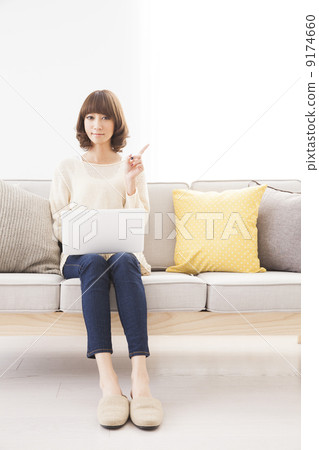 活著的女士 9174660