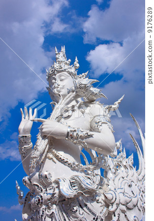 Wat Rong Khun 9176289