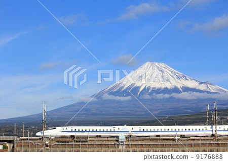 富士和子彈列車 9176888