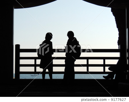 Afternoon couple 9177627