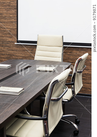 conference table with the screen 9179871