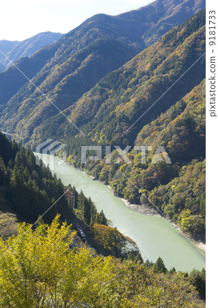 神秘的車站 9181733