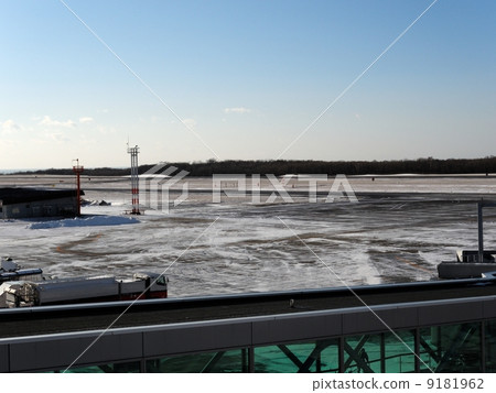 Boarding bridge at Kushiro Airport 9181962