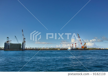 Crane Ishigaki Harbor 9182110