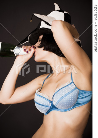 pretty girl drinking champagne 9183525