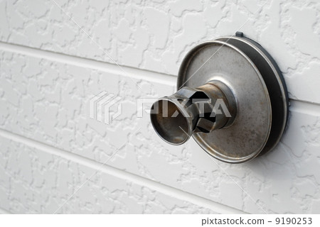 供應和排氣管道損壞 9190253