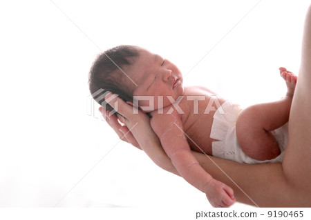 1 week old baby 1 week old baby 9190465