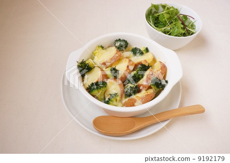 Star ruby gratin Star ruby gratin 9192179