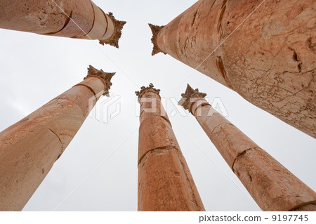 Corinthium column in antique town Jerash 9197745
