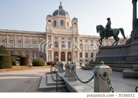 view on Kunsthistorisches Museum,Vienna,Austria 9198031