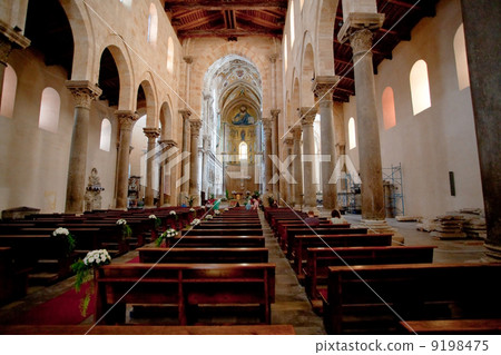 interior of the medieval Cathedral in Cefalu,Sicily 9198475