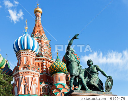Monument of Minin and Pozharsky in Moscow 9199479