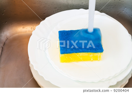 wash-up by dish sponge wash-up by dish sponge 9200404