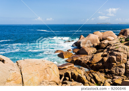 Pink Granite Coast in Brittany 9200846