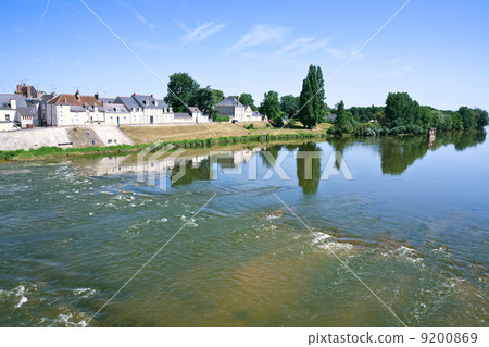 river Loire in town Amboise, France 9200869