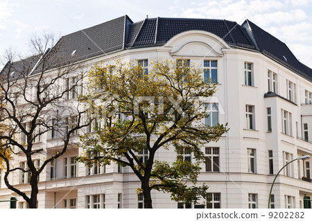 Urban apartment building in western Berlin 9202282