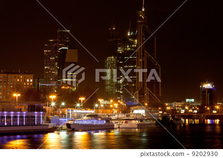 night panorama of Moskva River with Moscow city 9202930