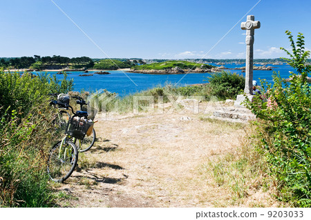 tourist bicycles in Brittany, France 9203033