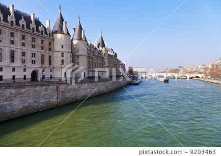 Conciergerie palace in Paris Conciergerie palace in Paris 9203463