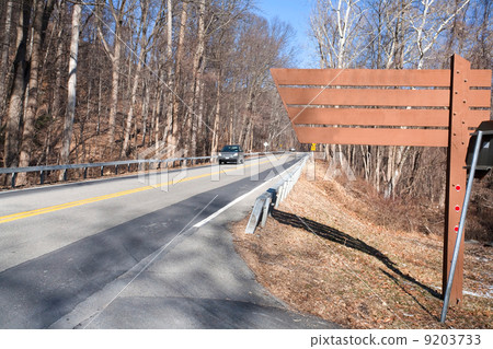 wooden road sign 9203733