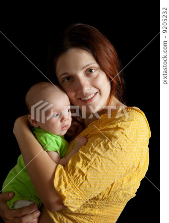 Woman with 1 month baby 9205232