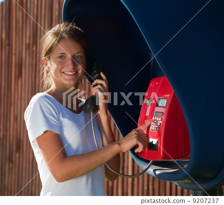 girl on the pay phone 9207237