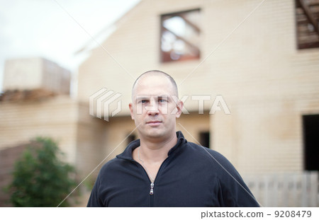 Portrait of manual worker 9208479