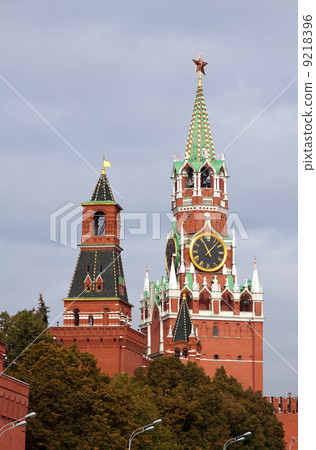 Towers in Moscow Kremlin 9218396