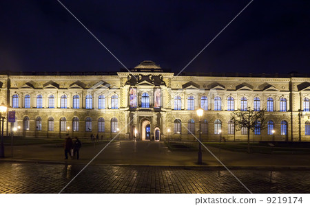 Old Masters Picture Gallery in Dresden Old Masters Picture Gallery in Dresden 9219174