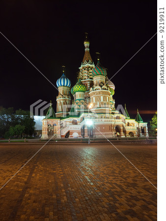 Intercession Cathedral at Moscow in night Intercession Cathedral at Moscow in night 9219911