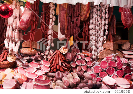 Meat and sausages in market 9219968