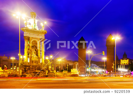 View of Spain square at Barcelona in evening 9220539