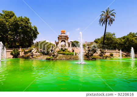 Cascada fountain in Barcelona Cascada fountain in Barcelona 9220616
