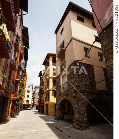 Narrow street in medieval Catalan town in Pyrenees 9221058