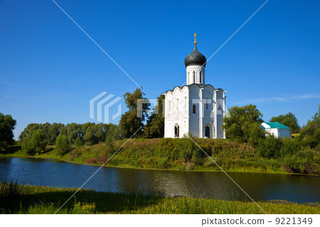 Church of the Intercession on River Nerl 9221349