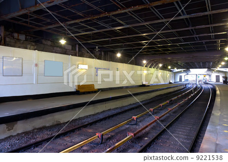 Interior of metro station 9221538