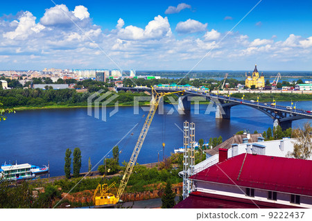View of Nizhny Novgorod with Kanavinsky Bridge 9222437
