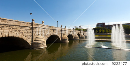 bridge over Manzanares in sunny day. Madrid 9222477
