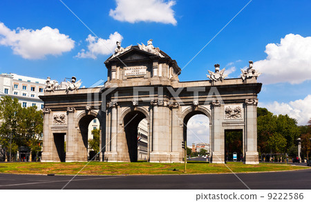 Gate of Toledo in summer. Madrid Gate of Toledo in summer. Madrid 9222586