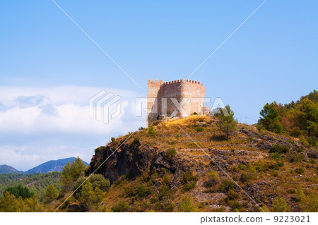 Castillo de Gaibiel on rock. Valencian Community, Spain Castillo de Gaibiel on rock. Valencian Community, Spain 9223021